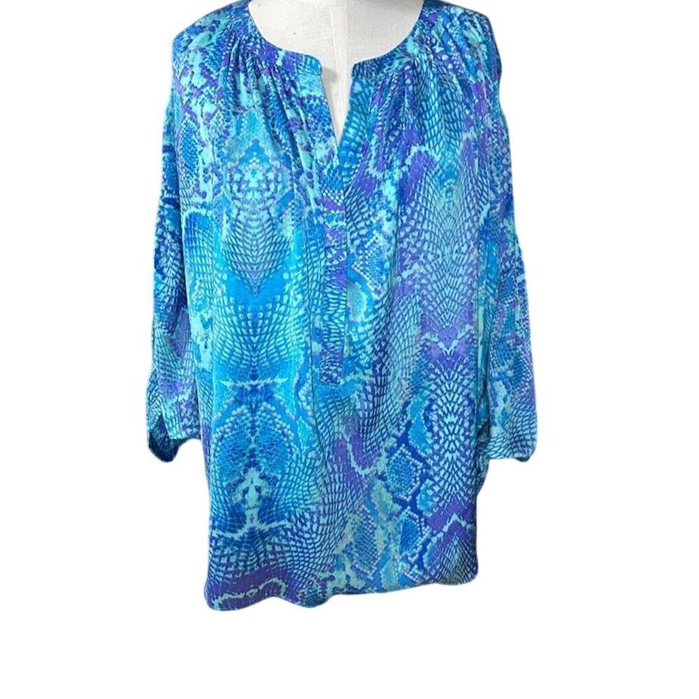 Jennifer Lopez Plus Size 1XL Snake Print V-Neck Blouse Long Sleeve Casualj